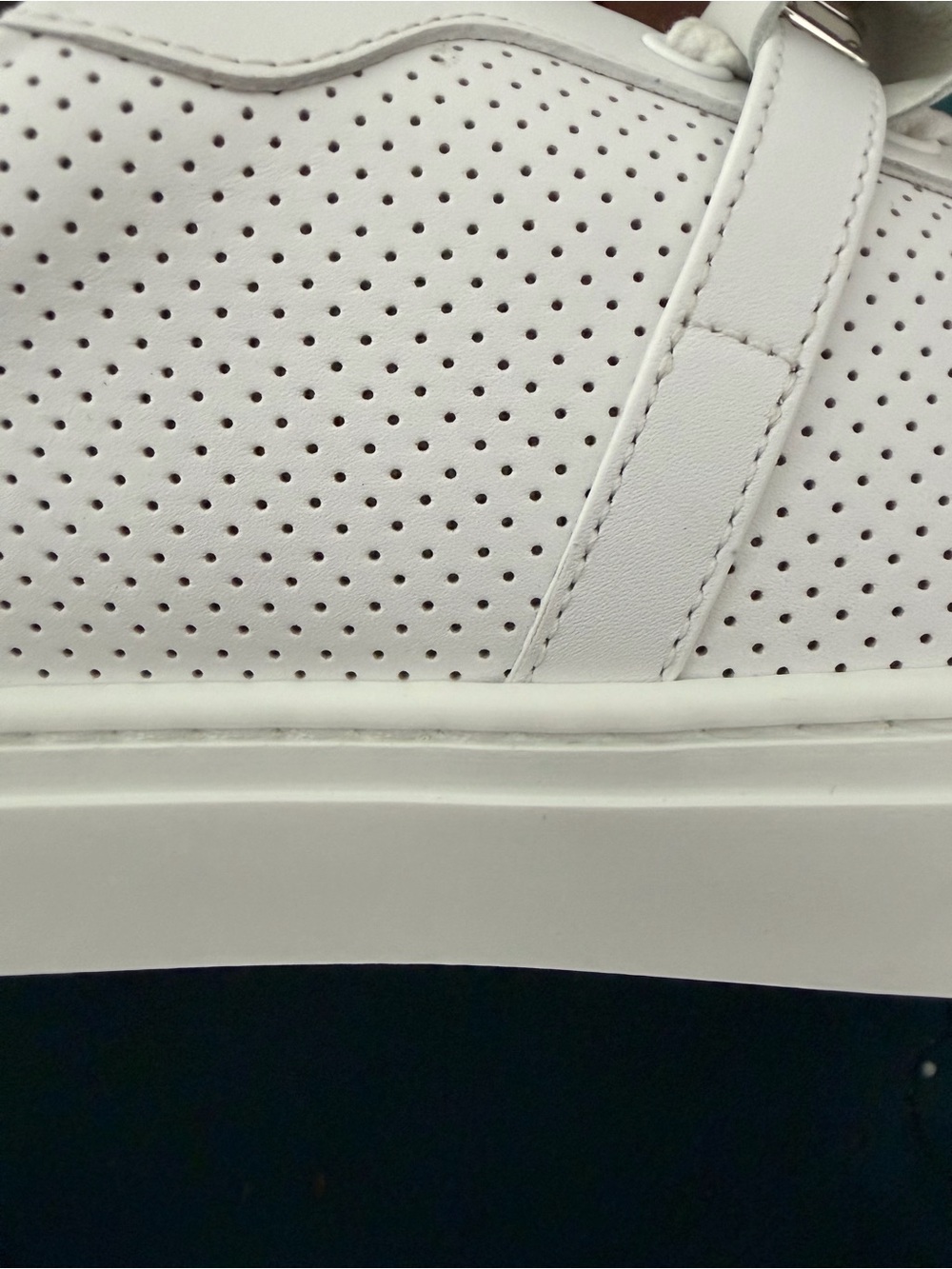 BRAND NEW! Hermes Day Sneaker. White perforated leather. Size: EU 39/US 8.5. - Picture 5 of 14